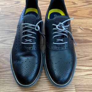 Cole Haan Black Leather Wingtip Oxfords with Gray Laces